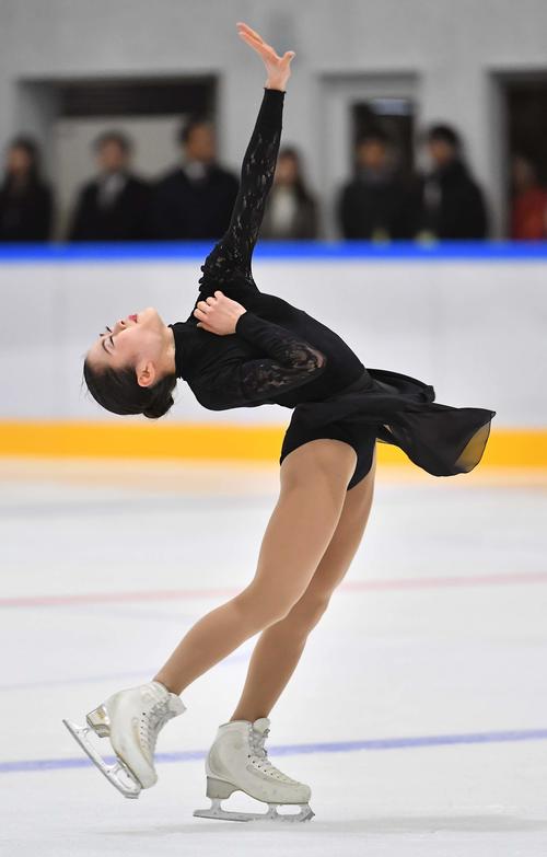 関空アイスアリーナのオープニングセレモニーで演技する宮原知子（撮影・上田博志）