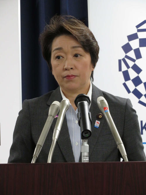 閣議後定例会見を行った橋本聖子五輪相（撮影・近藤由美子）