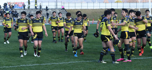 尾道対仙台育英　尾道に敗れがっくりする仙台育英フィフティーン（撮影・前岡正明）