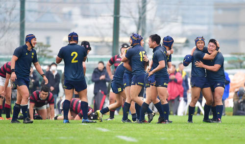報徳学園対国学院栃木　報徳学園に勝利し喜ぶ国学院栃木フィフティーン（撮影・清水貴仁）