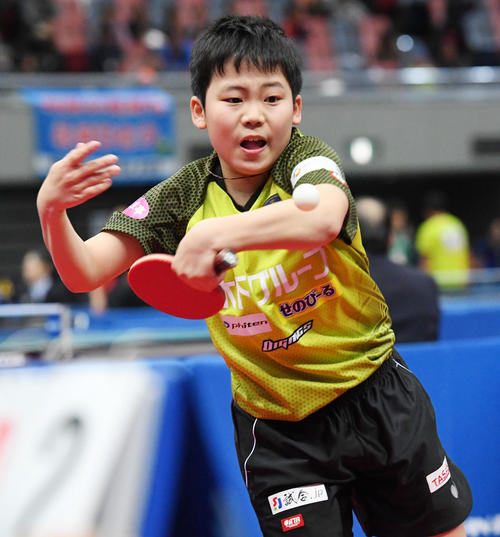 ジュニア男子3回戦で小山内颯汰を破った松島輝空（撮影・前岡正明）