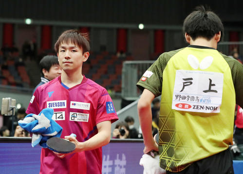 戸上に敗れ準々決勝で姿を消した丹羽（撮影・加藤哉）