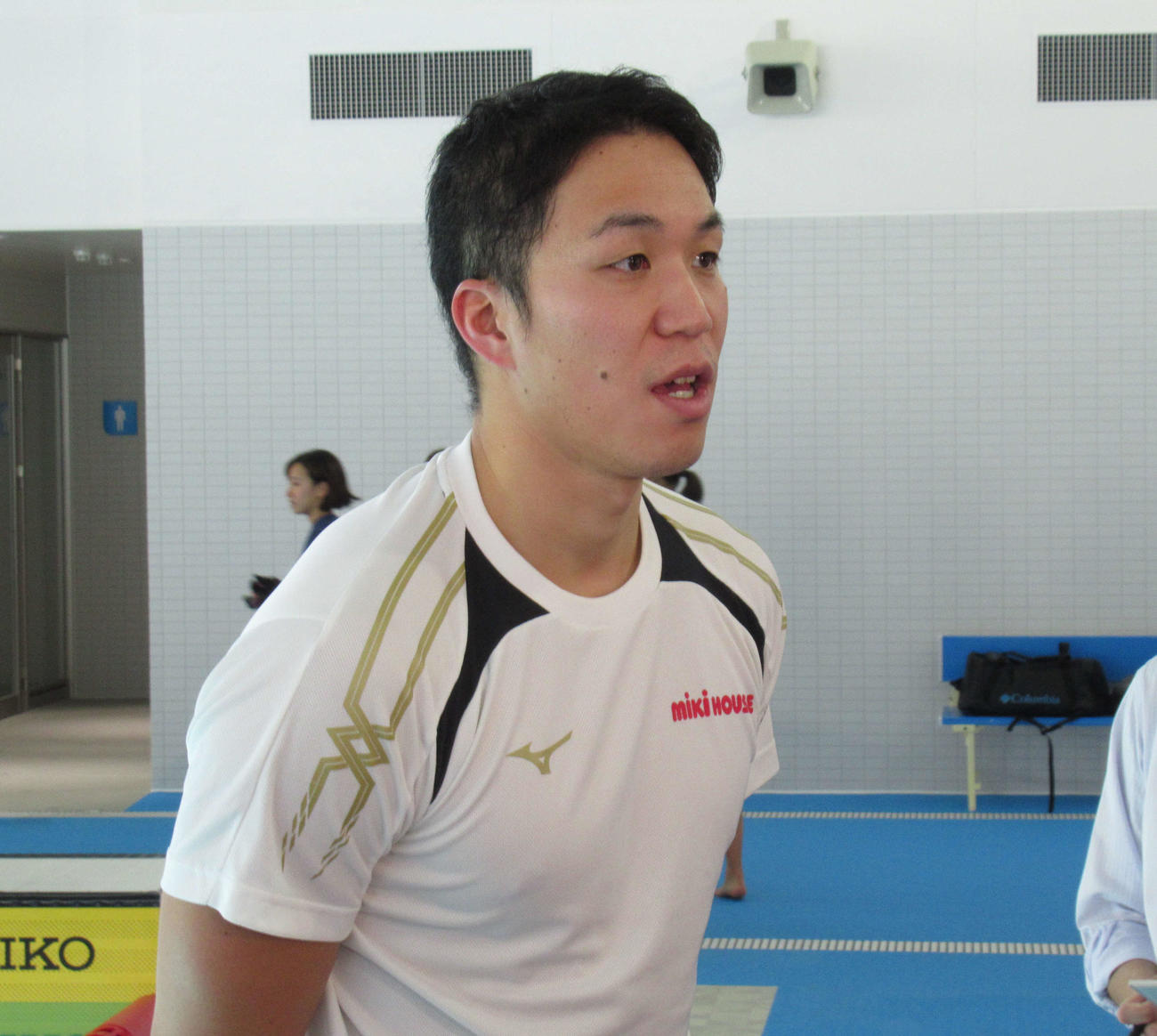 合宿を公開した小関也朱篤（撮影・益田一弘）