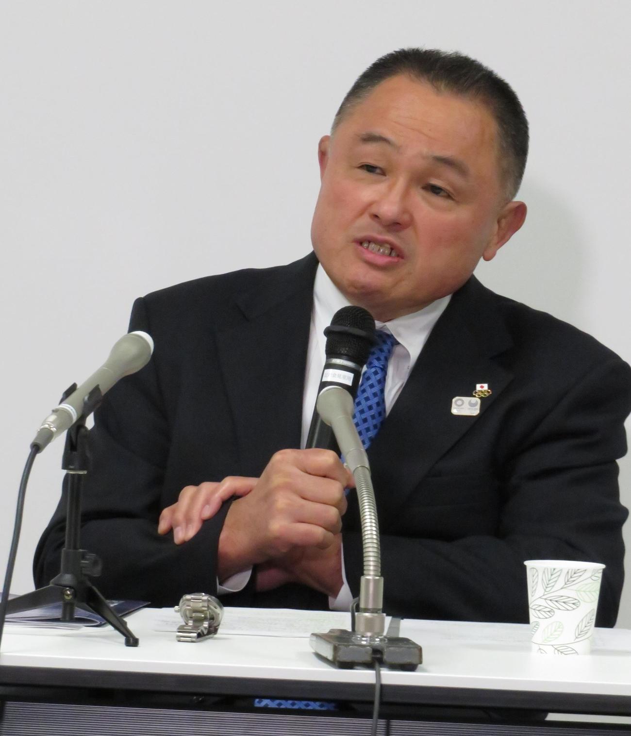 記者会見を行った日本オリンピック委員会の山下泰裕会長（撮影・峯岸佑樹）