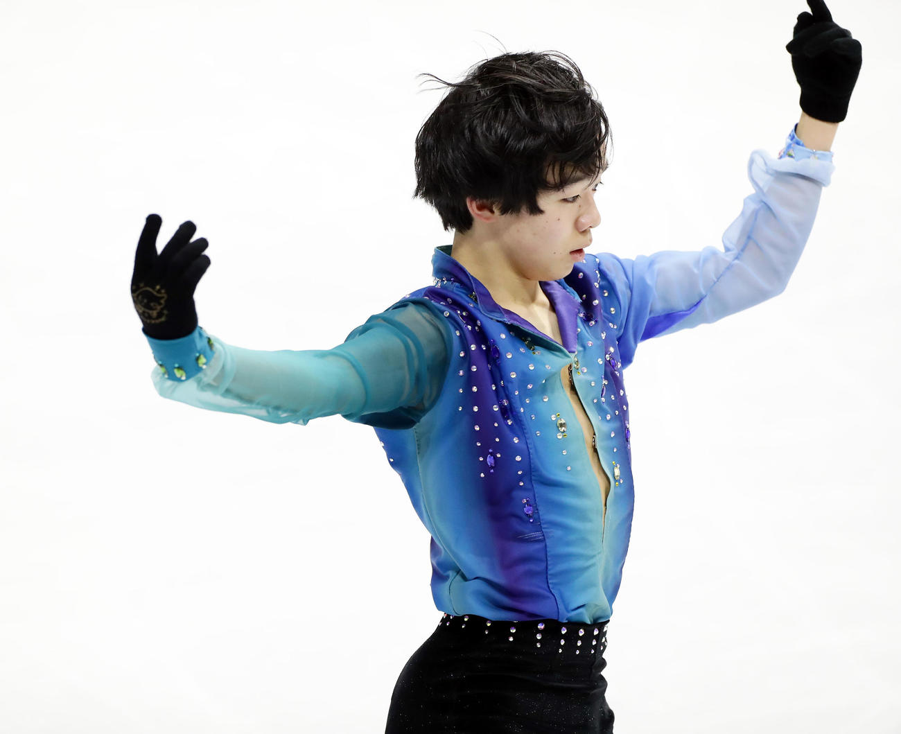 フィギュアスケート4大陸選手権　公式練習でSPの確認を丹念に行う鍵山優真（撮影・浅見桂子）