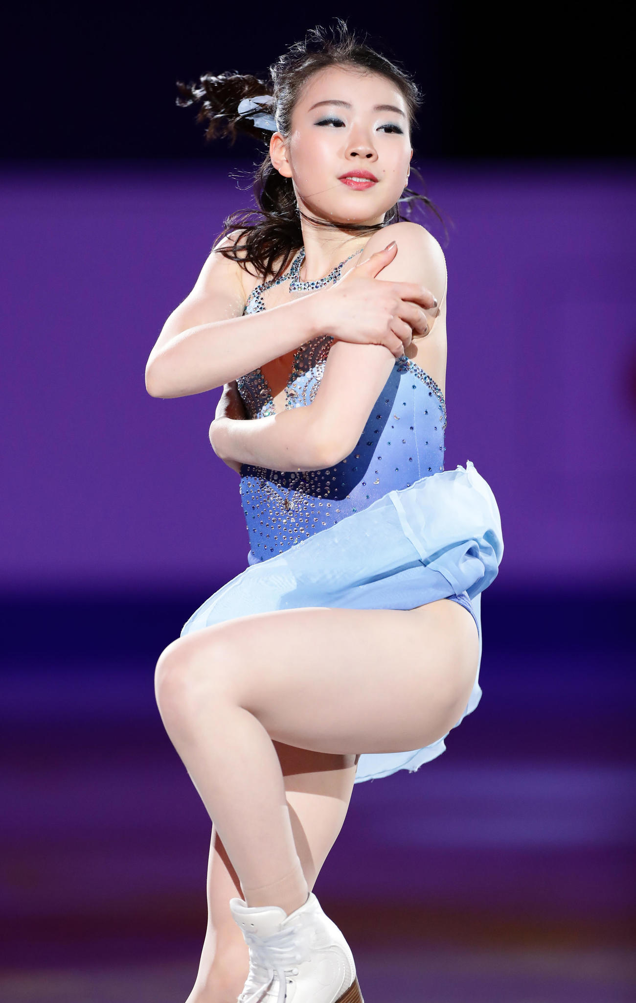 エキシビションで大人っぽい演技を披露する紀平（撮影・浅見桂子）