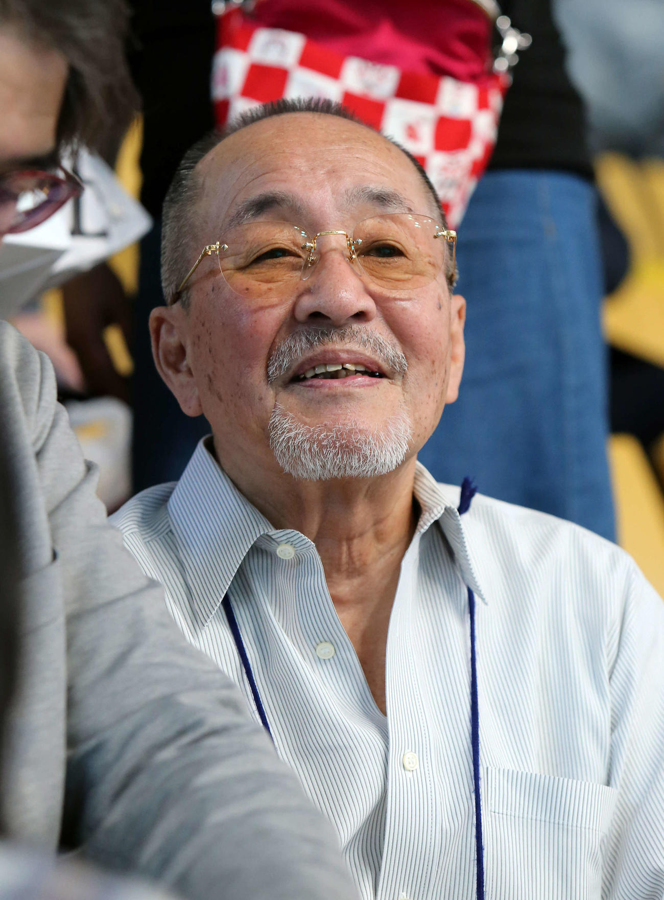 記者の質問に答える金戸凛の祖父、俊介氏（撮影・鈴木正人）