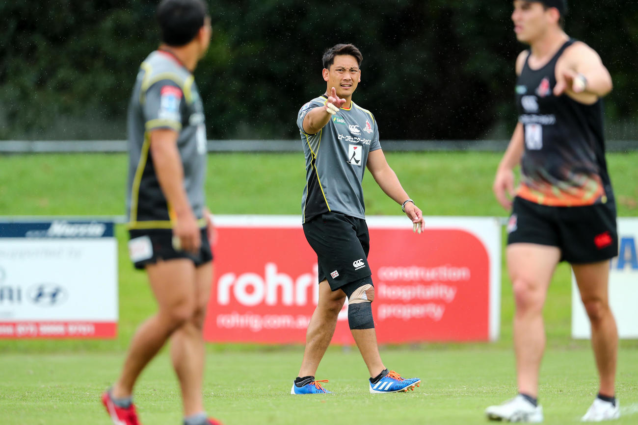 クルセイダーズ戦に向け、最終調整する竹田宜純（中央）（提供・JSRAphotobyK.Matsumoto）