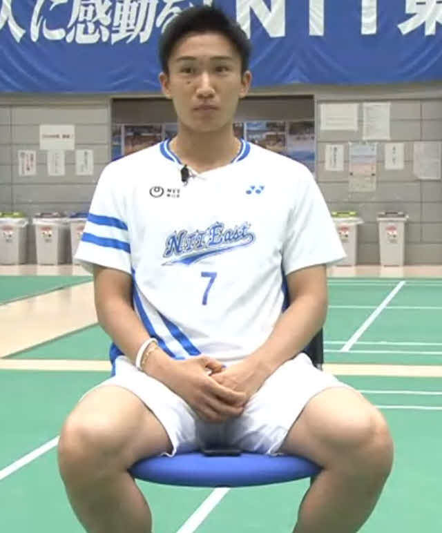 オンライン取材に応じたバドミントン男子シングルスの桃田賢斗