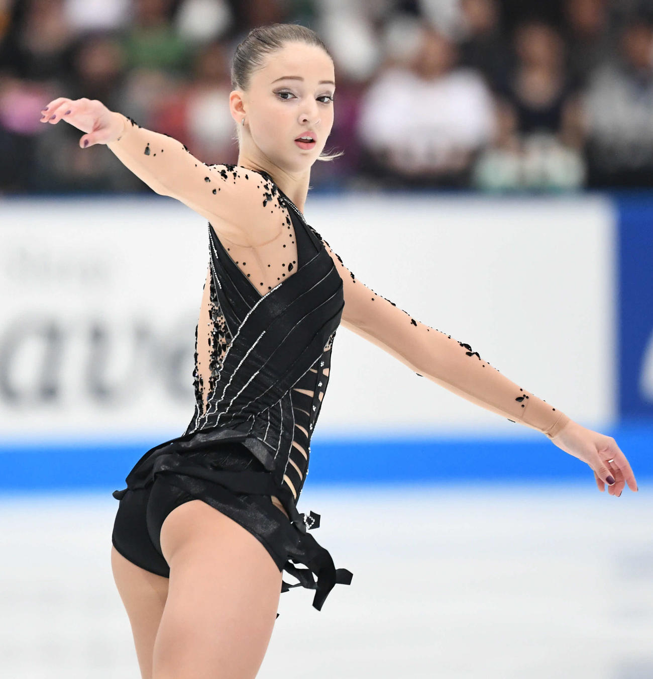 女子フリーの演技をするマリア・ソツコワ（2018年10月6日撮影）