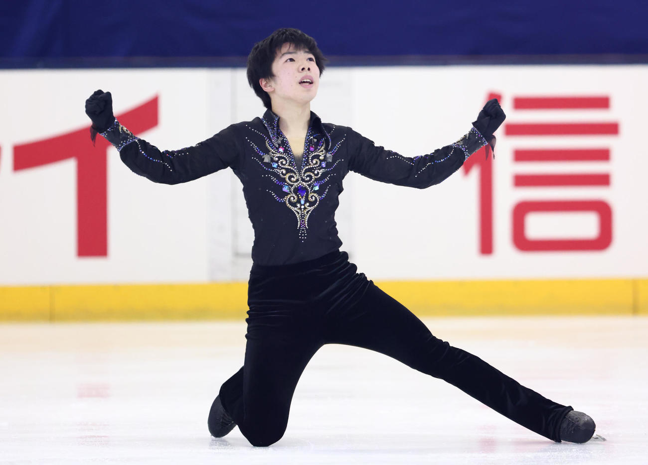 「ドリーム・オン・アイス」でフリーを披露する佐藤駿（代表撮影）