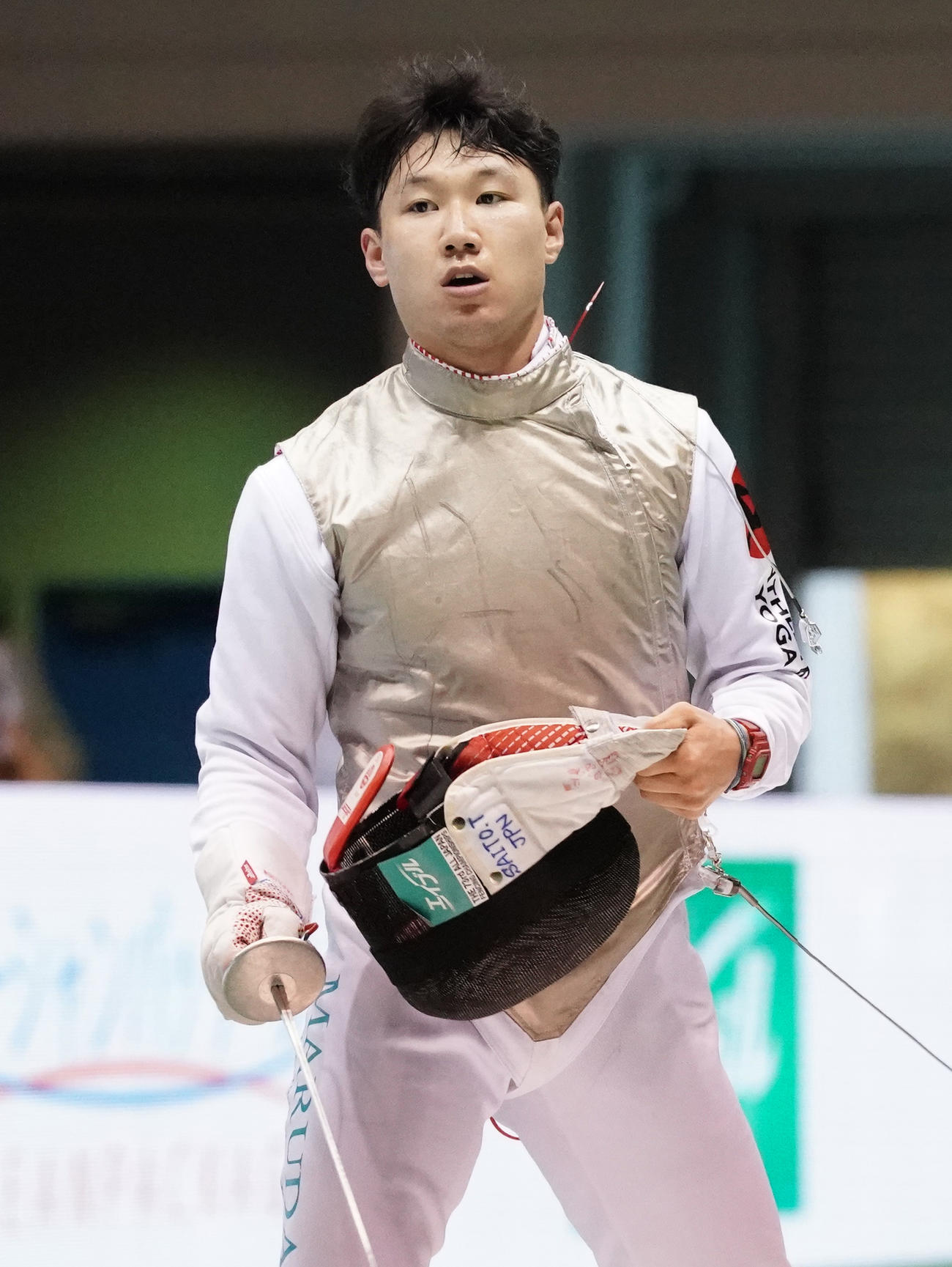 全日本フェンシング選手権、男子フルーレ初戦で敗退した西藤（撮影・菅敏）