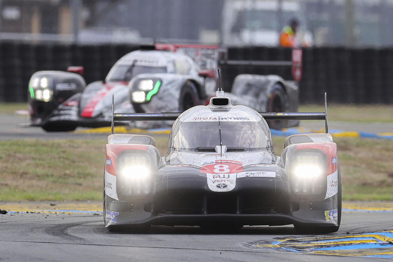 3連覇を果たしたトヨタ。8号車を操縦する中嶋一貴（AP）