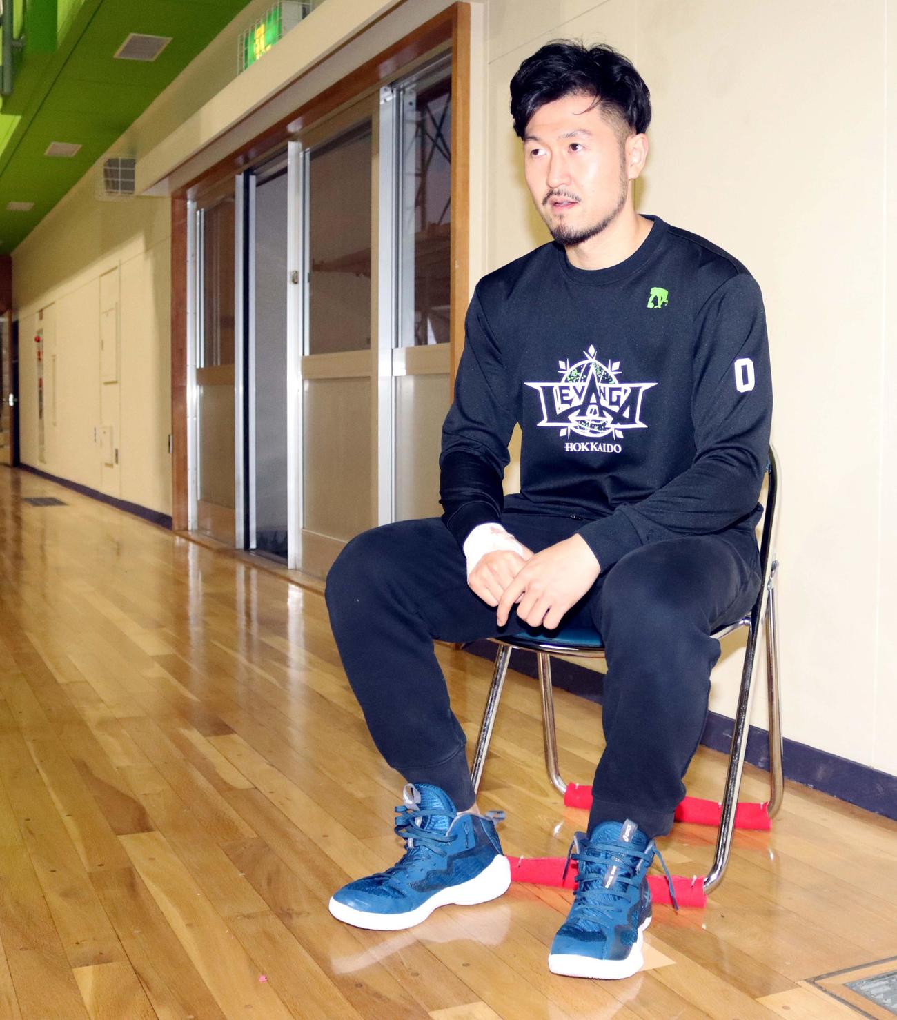 新主将としての意気込みを口にするレバンガ北海道の橋本（撮影・永野高輔）