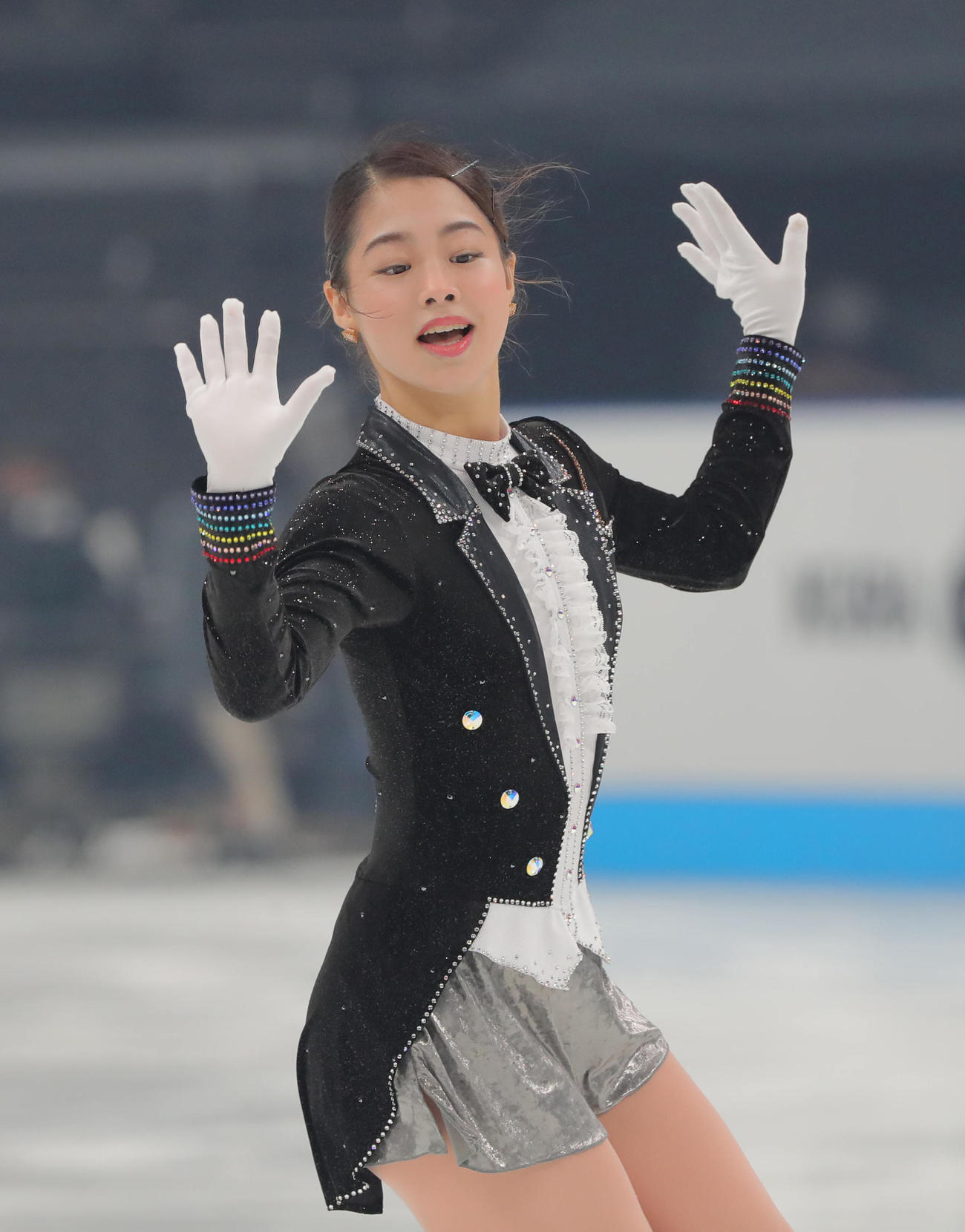 ジャパンオープンで演技する横井ゆは菜（代表撮影）