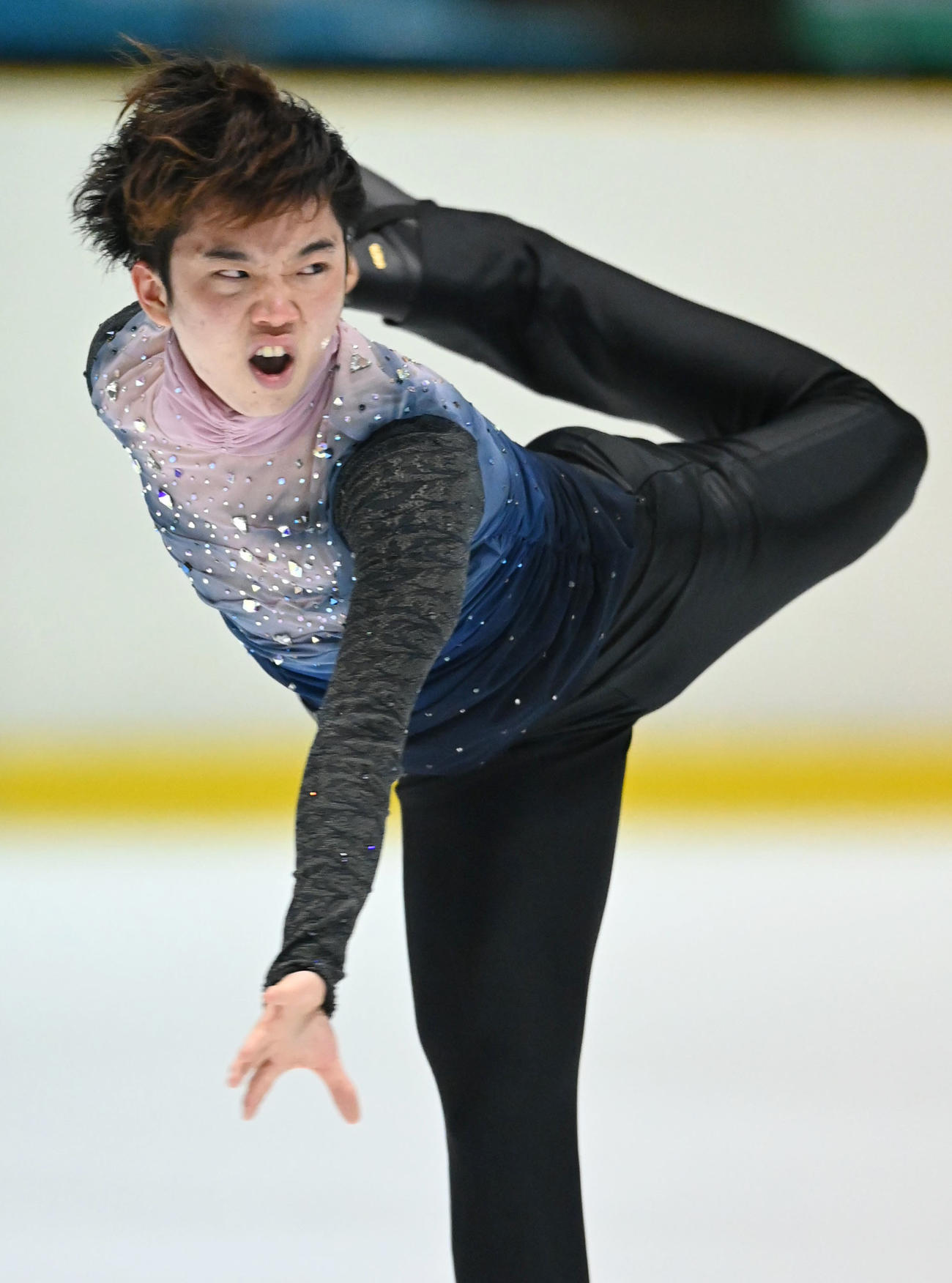 フィギュアスケート近畿選手権　男子SP1位の友野一希（代表撮影）
