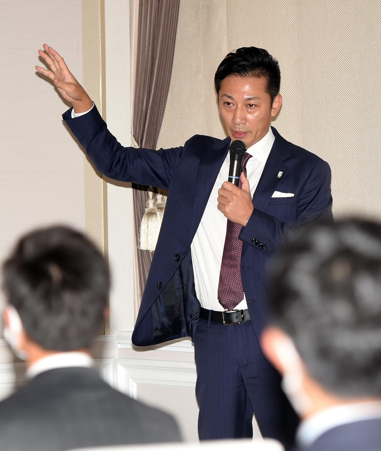 仙台で講演するBリーグ島田チェアマン（撮影・山田愛斗）