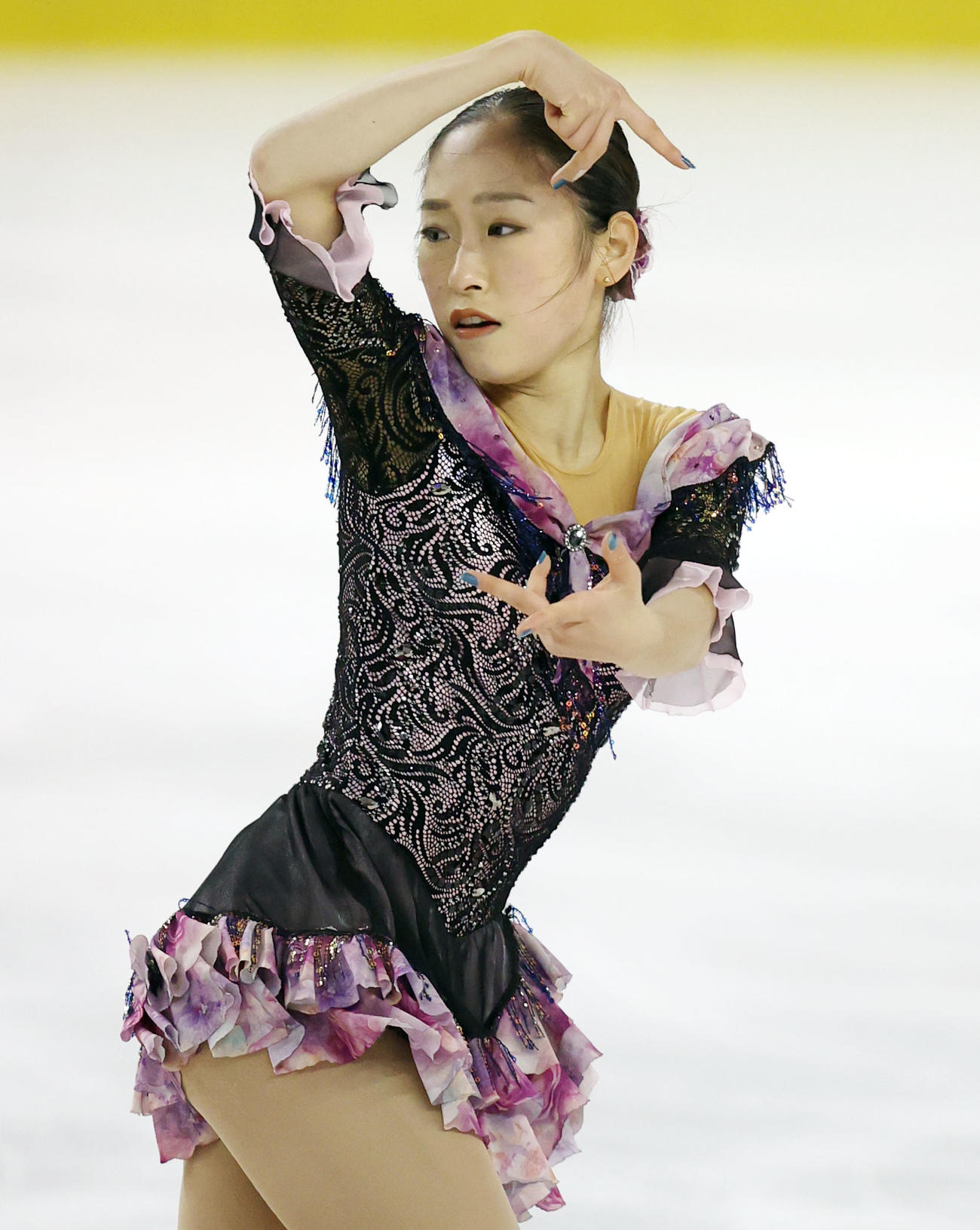 フリー演技をする3位の佐藤（撮影・狩俣裕三）