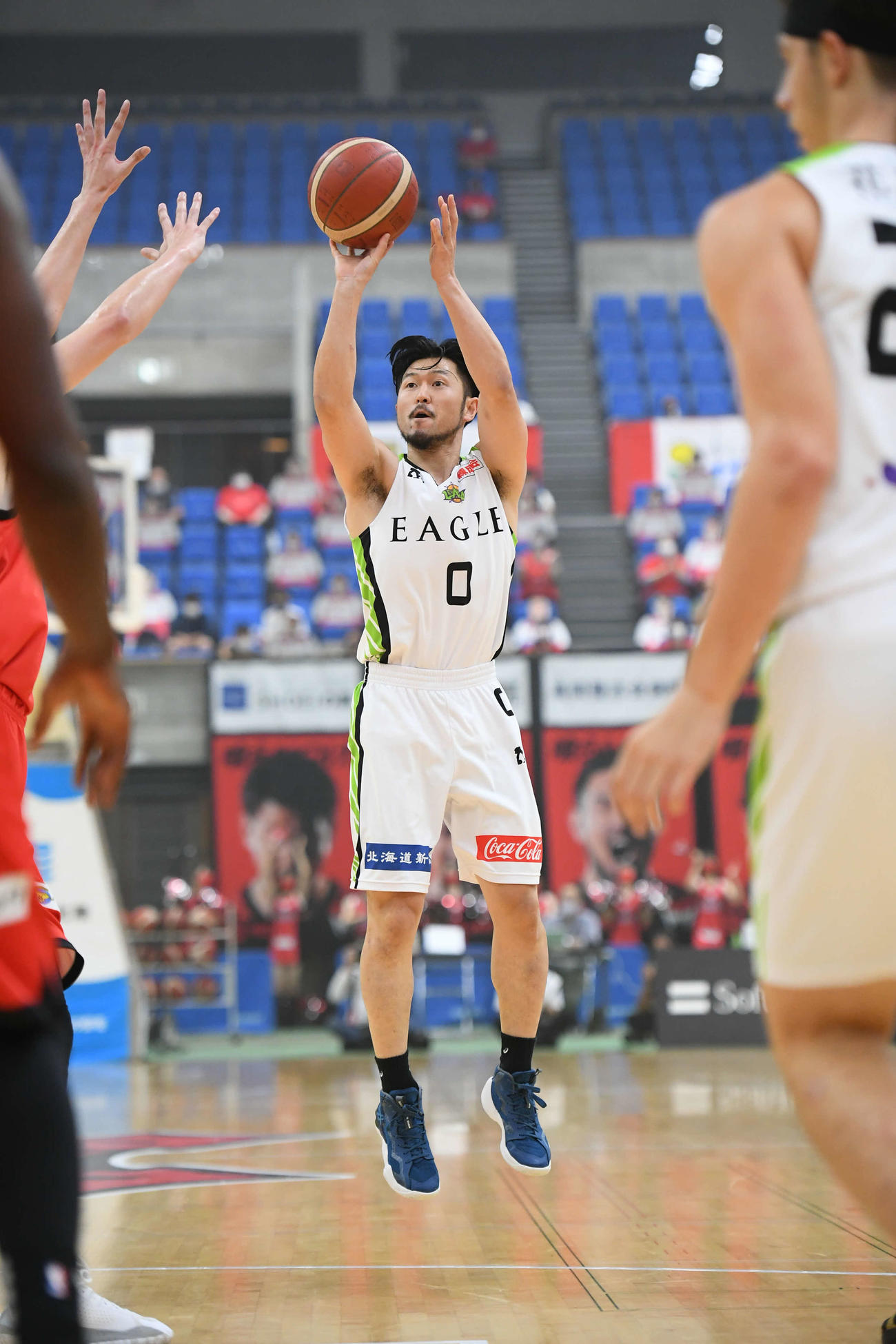 富山対レバンガ北海道　第1Q、シュートを狙う北海道橋本（C）B・LEAGUE