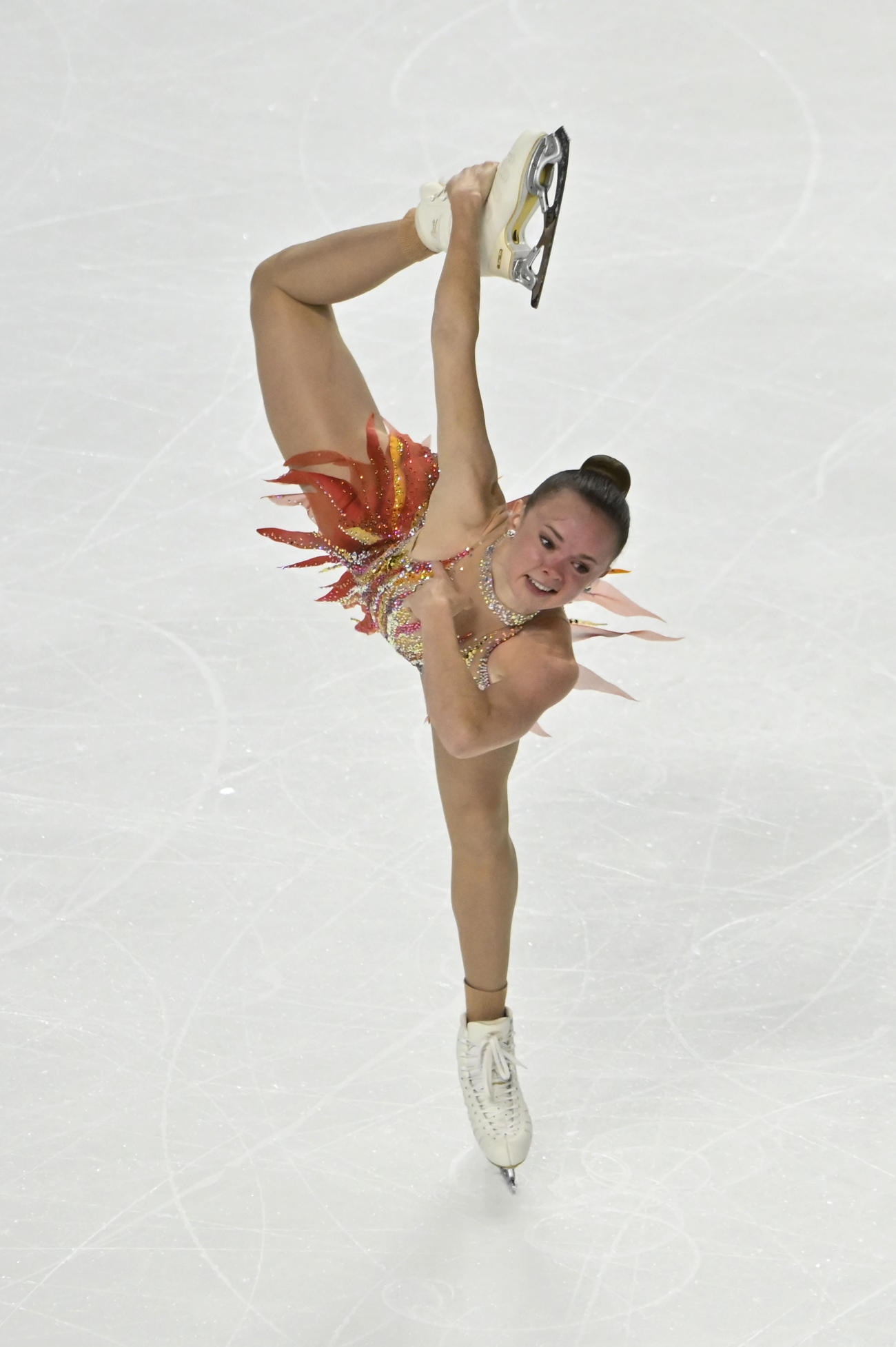 スケートアメリカ　女子フリー　演技するマライア・ベル（AP）