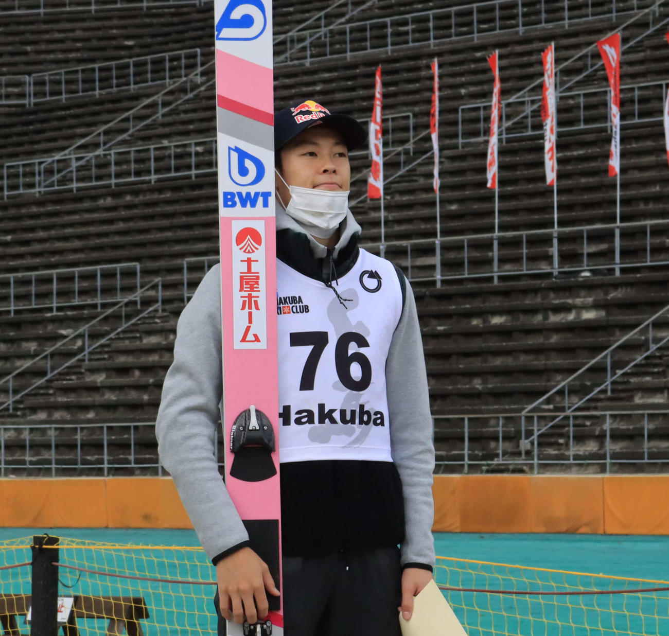 全日本選手権男子ノーマルヒルで6位だった小林陵（24日、撮影・保坂果那）