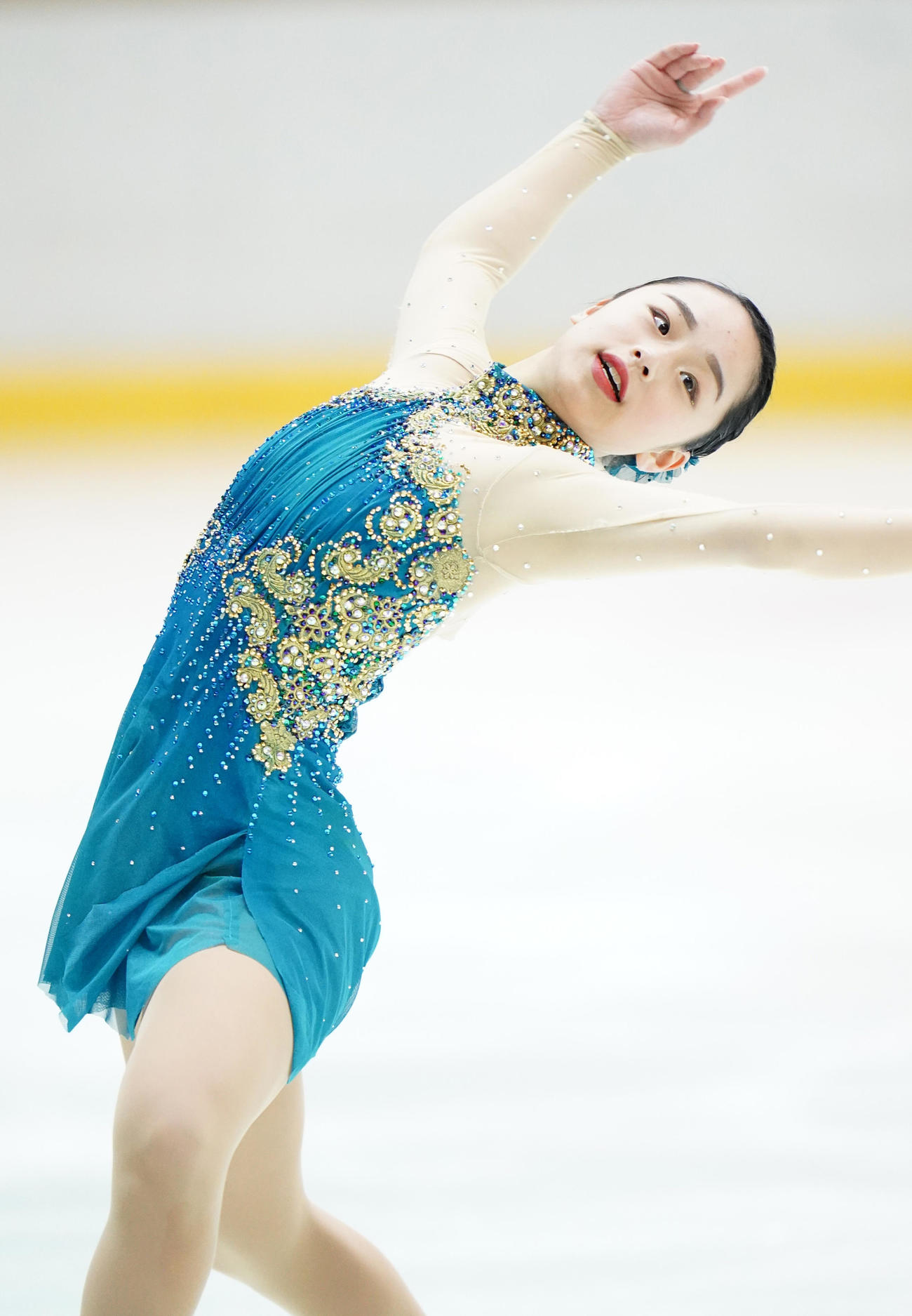 演技する山下真瑚（代表撮影）
