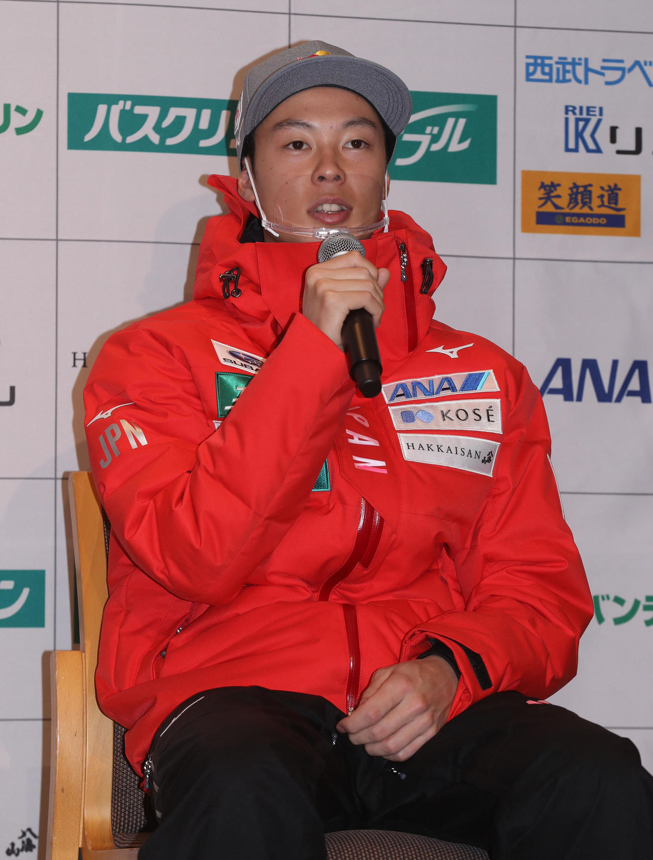全日本スキー連盟の会見に出席したジャンプの小林陵侑（撮影・野上伸悟）
