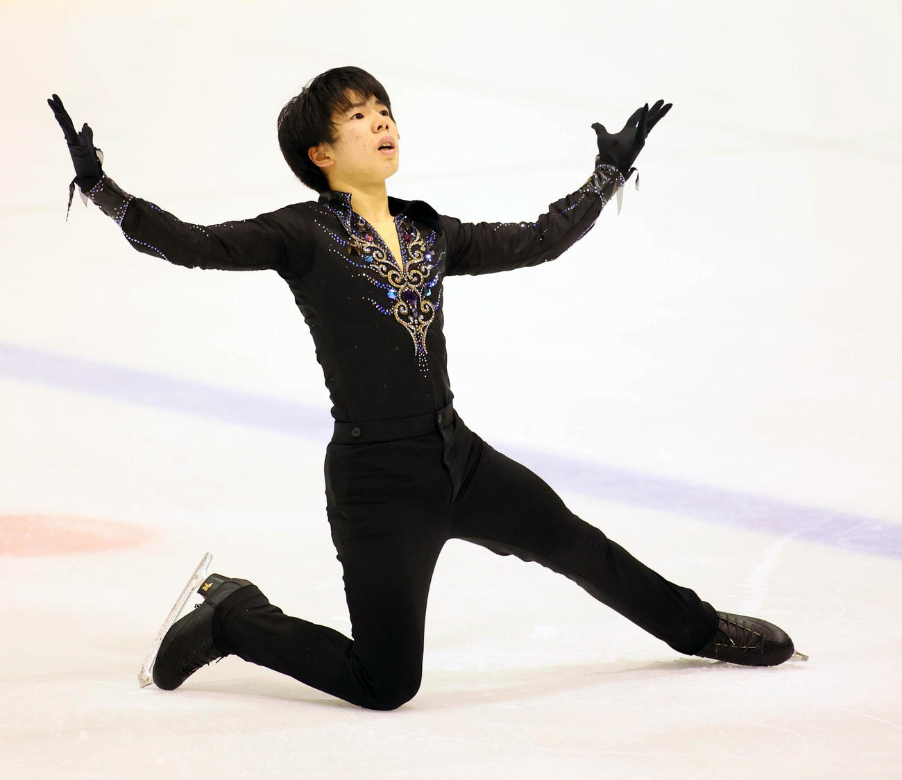 男子シングルスで優勝した佐藤駿のフリーの演技（代表撮影）