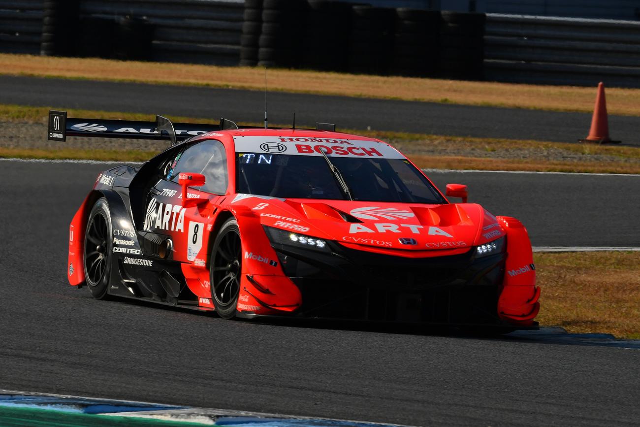 GT500クラスを制した野尻智紀、福住仁嶺（ARTA　NSX－GT）