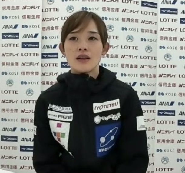 オンライン取材に応じる郷亜里砂
