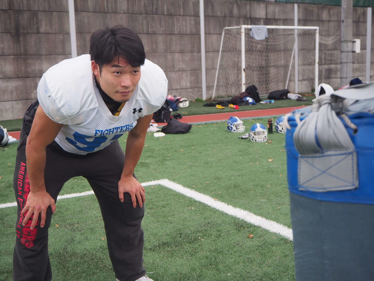 トレーニングを行う関学大LB海崎（提供・関西学院大学FIGHTERS）