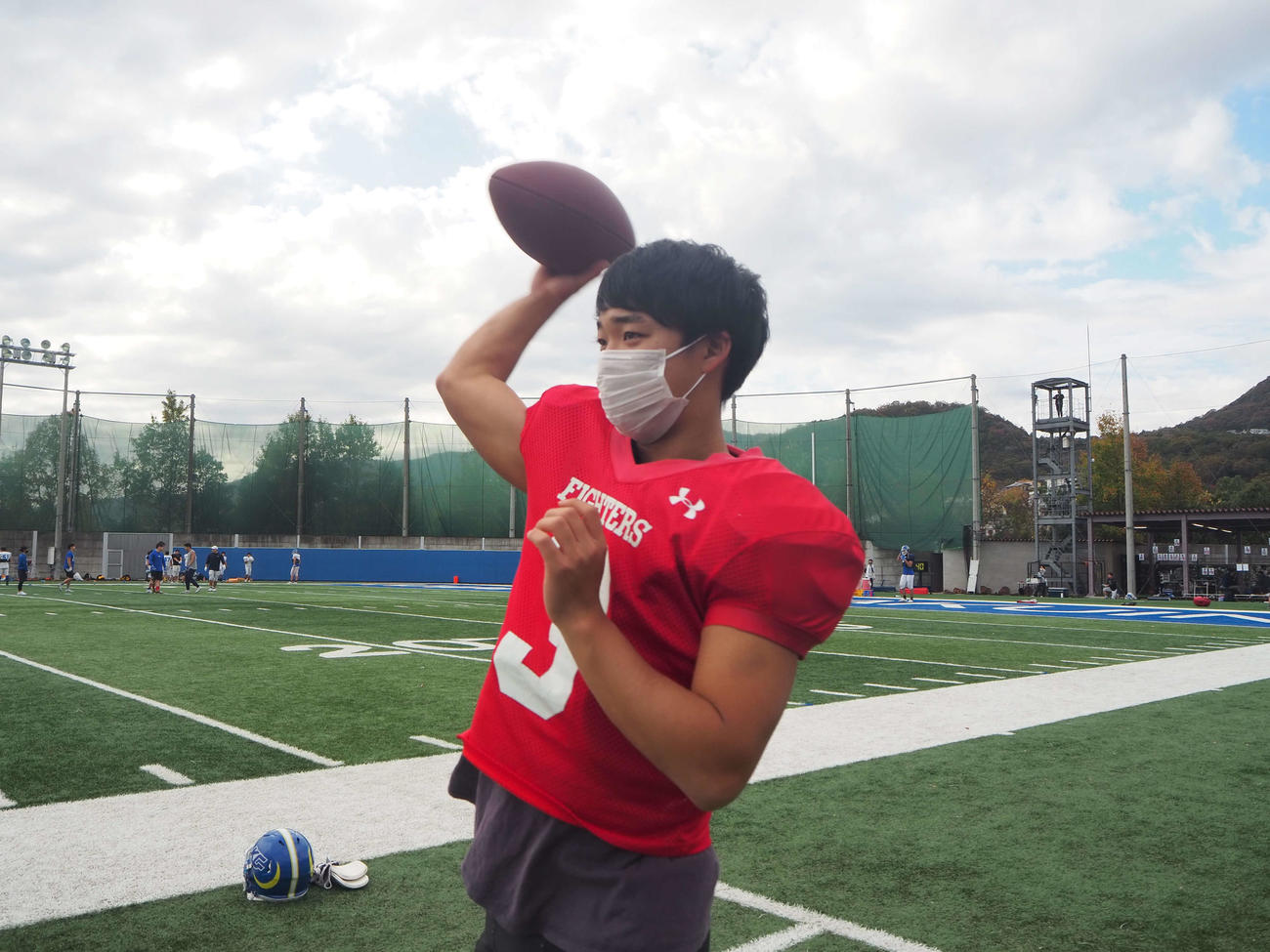トレーニングを行う関学大QB奥野（提供・関西学院大学FIGHTERS）