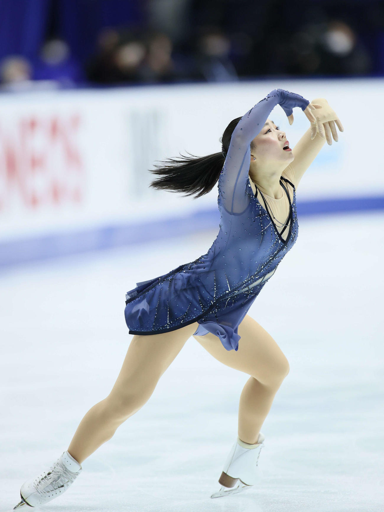 フィギュアスケートNHK杯女子ショートプログラム　演技をする樋口新葉（代表撮影）