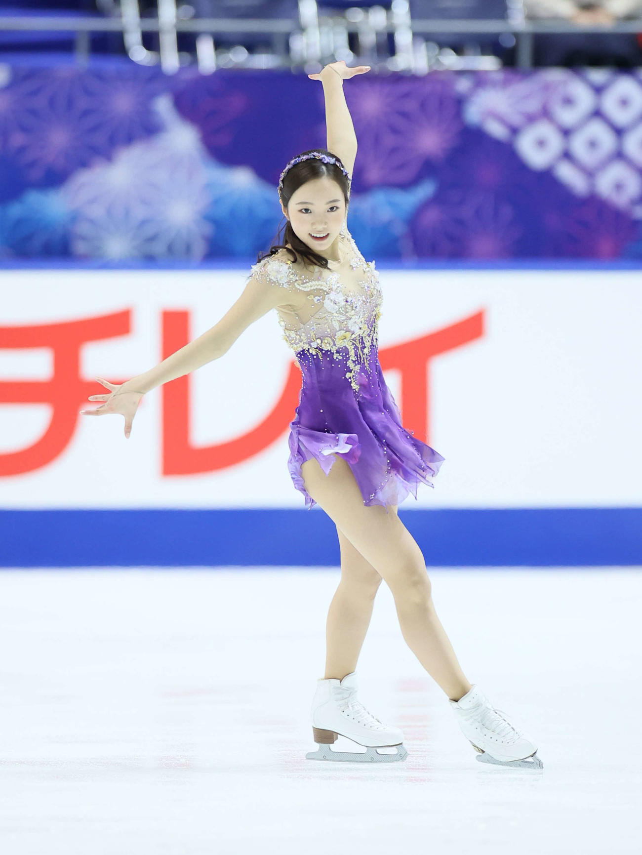 フィギュアスケートNHK杯女子ショートプログラム　演技をする本田真凜（代表撮影）