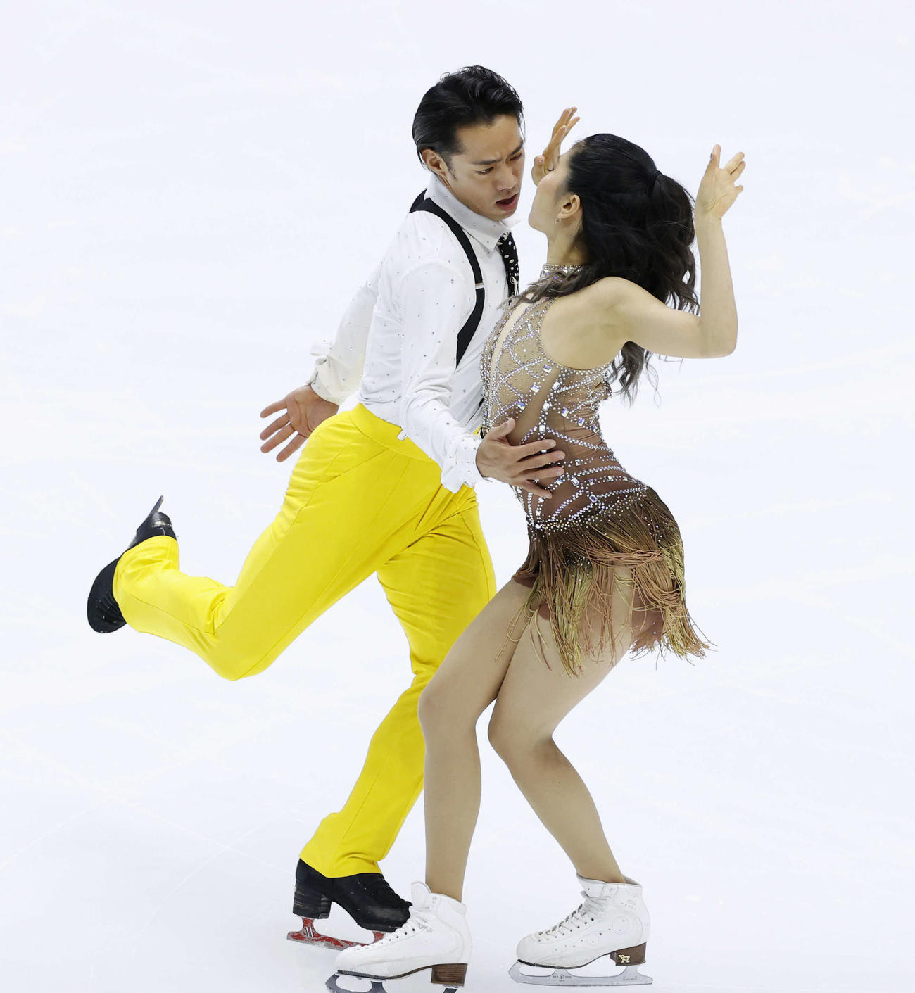 フィギュアスケートNHK杯アイスダンスリズムダンス　演技をする村元哉中・高橋大輔組（代表撮影）