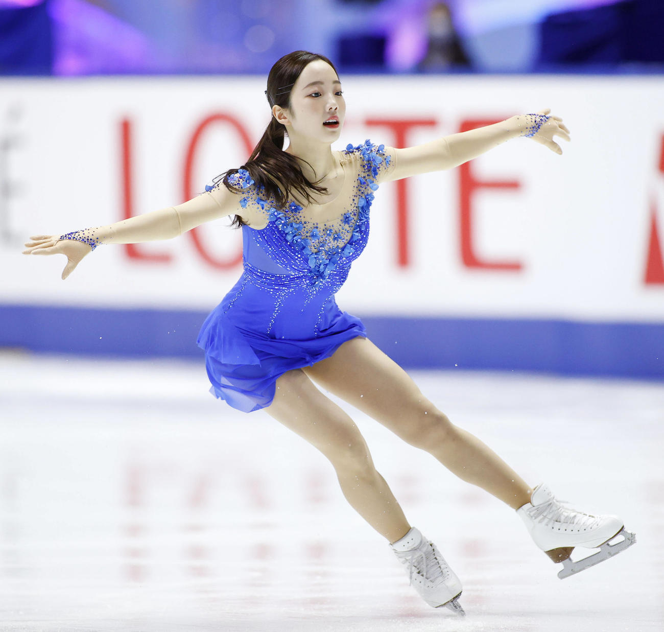 女子フリー　ジャンプの着氷に成功する本田真凜（代表撮影）