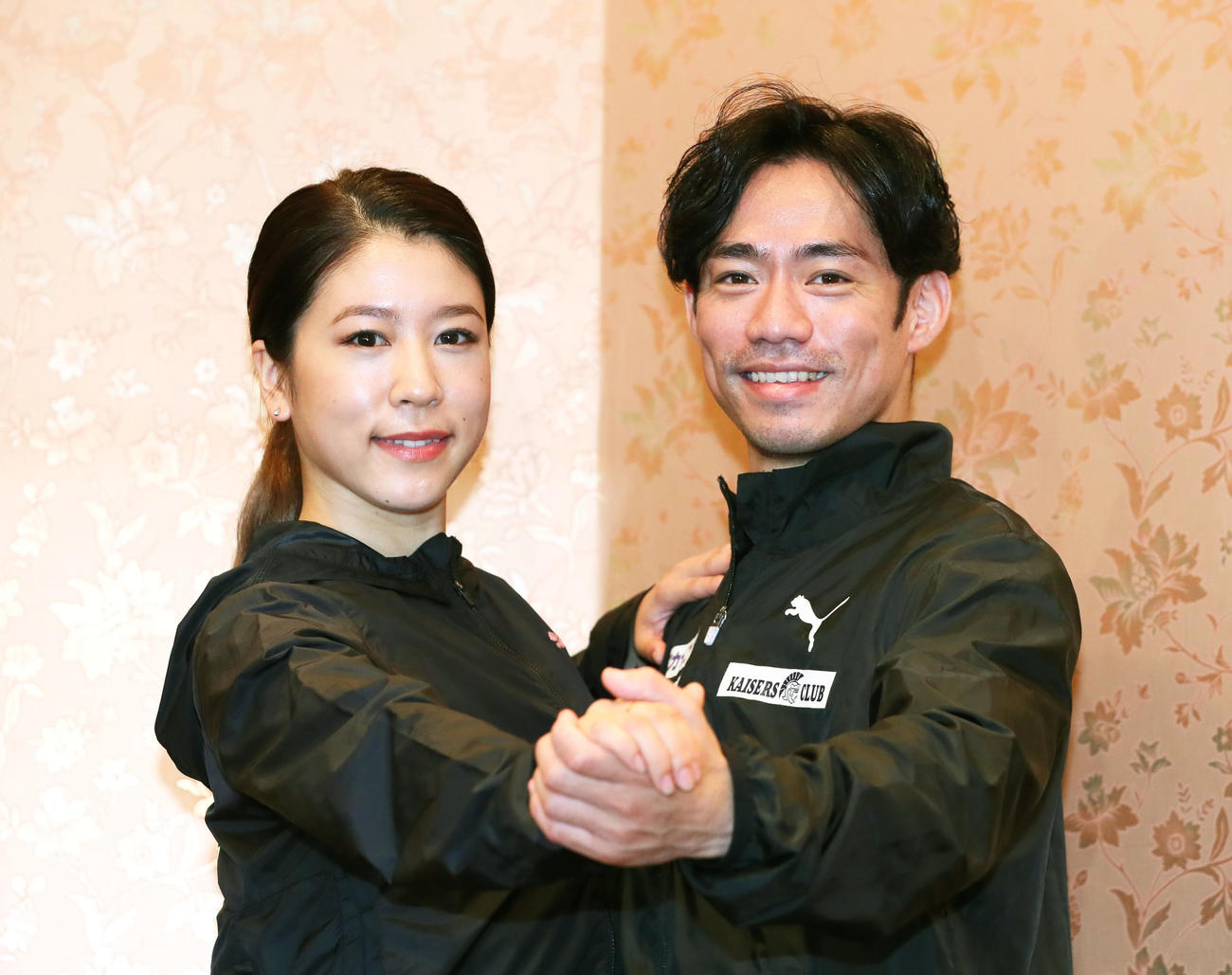 村元哉中（左）、高橋大輔（2019年9月30日撮影）