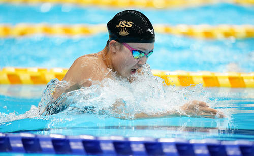 女子100メートル平泳ぎ決勝　女子100メートル平泳ぎで優勝した渡部（撮影・鈴木みどり）