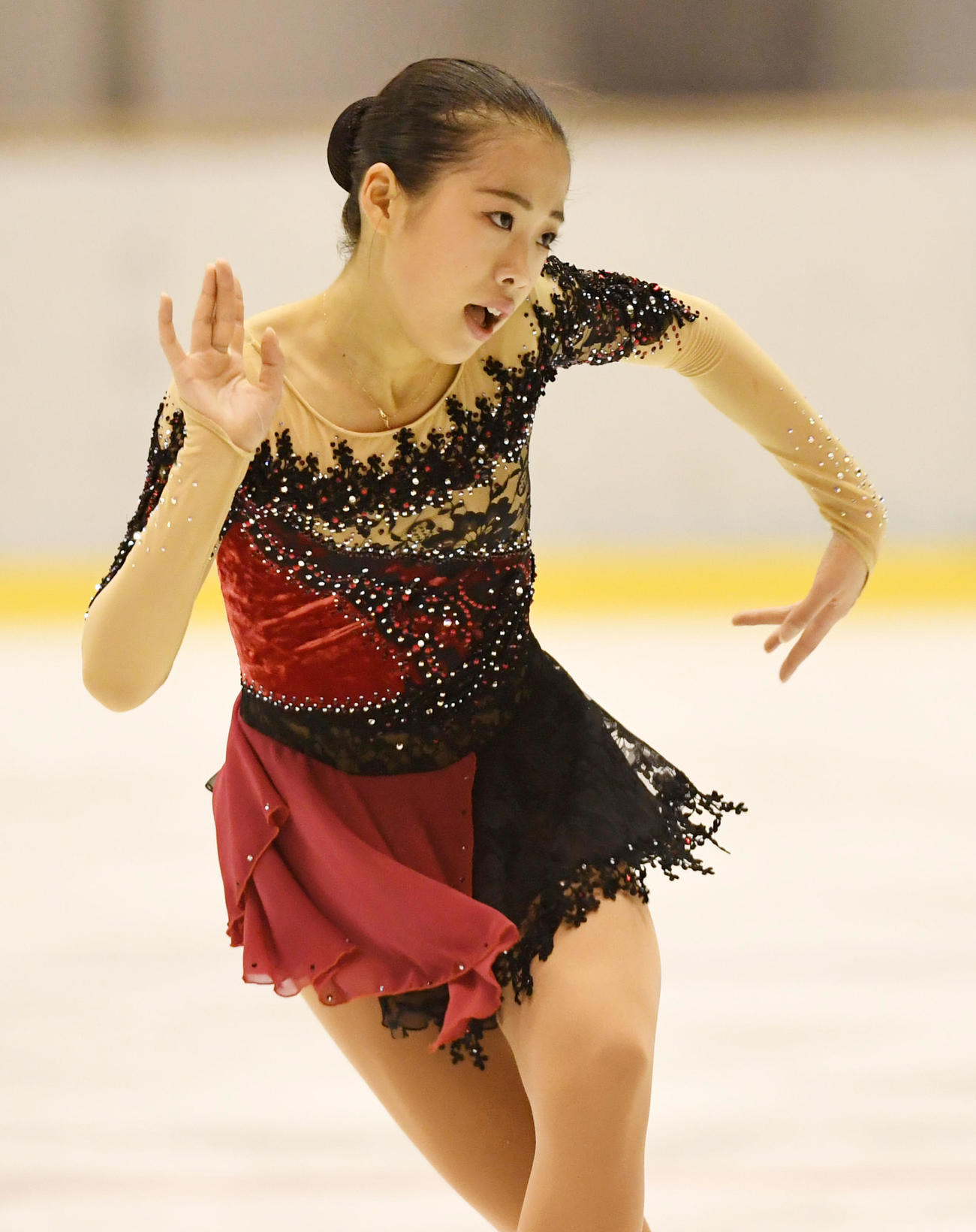 滝野莉子