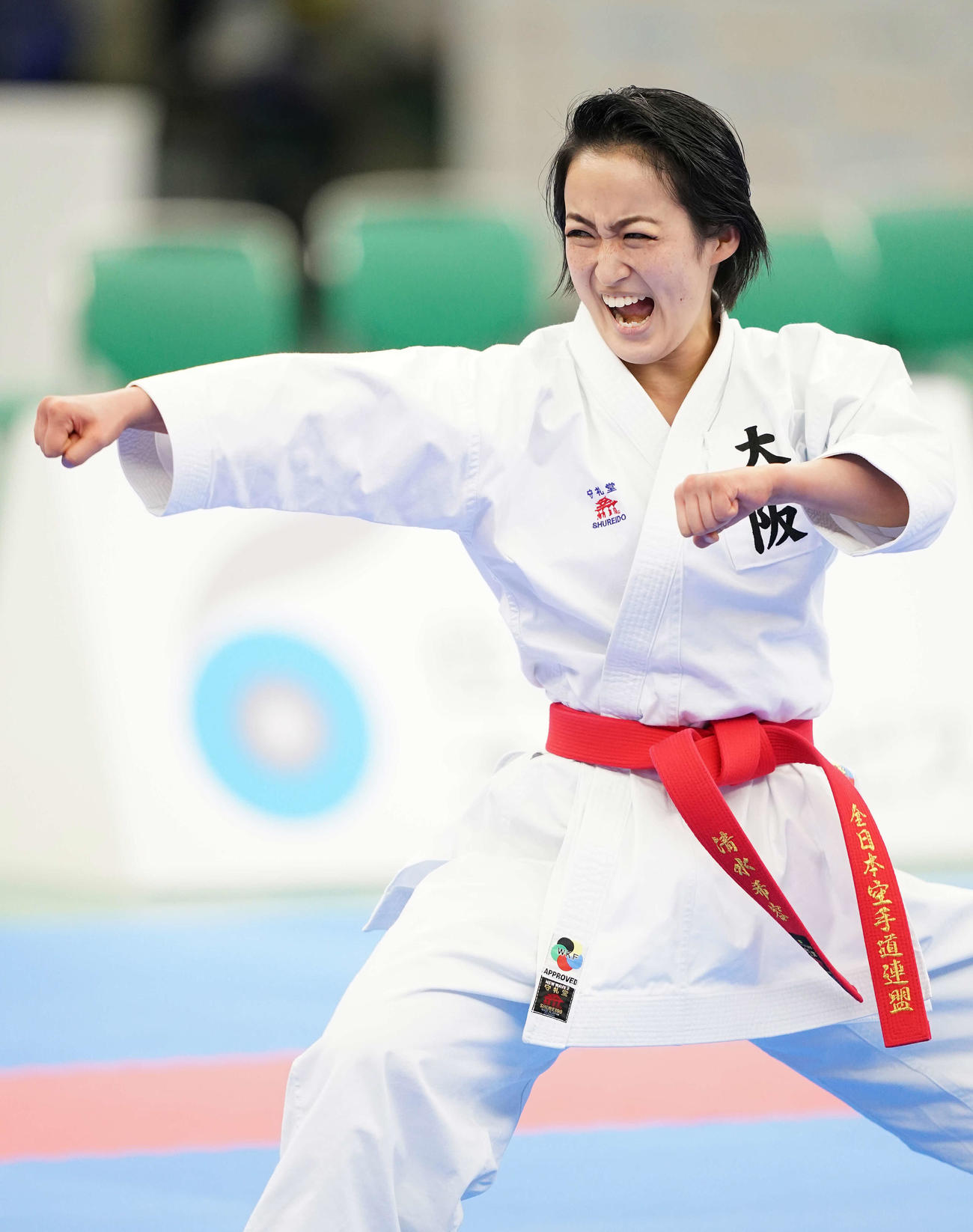 女子形決勝　演舞を披露する清水（撮影・鈴木みどり）