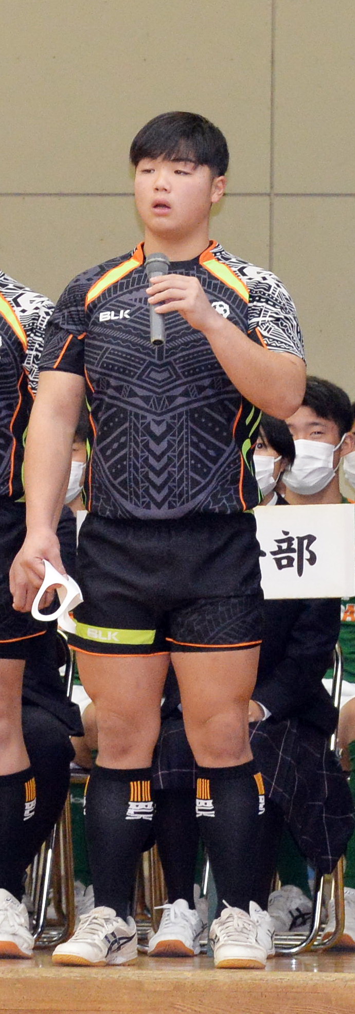 壮行式であいさつする青森山田ラグビー部の桜庭（撮影・佐藤究）