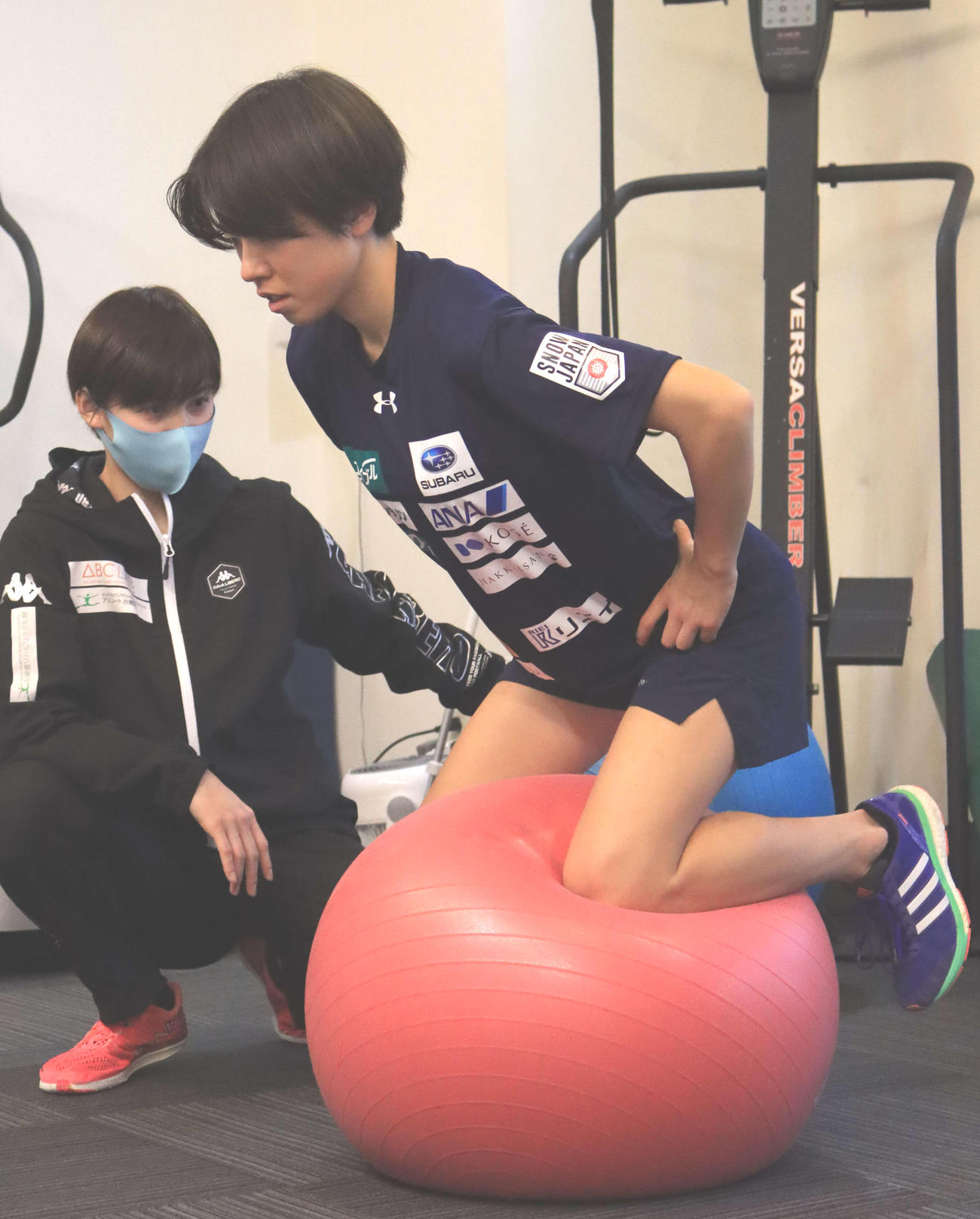 練習する複合女子の中村（撮影・保坂果那）
