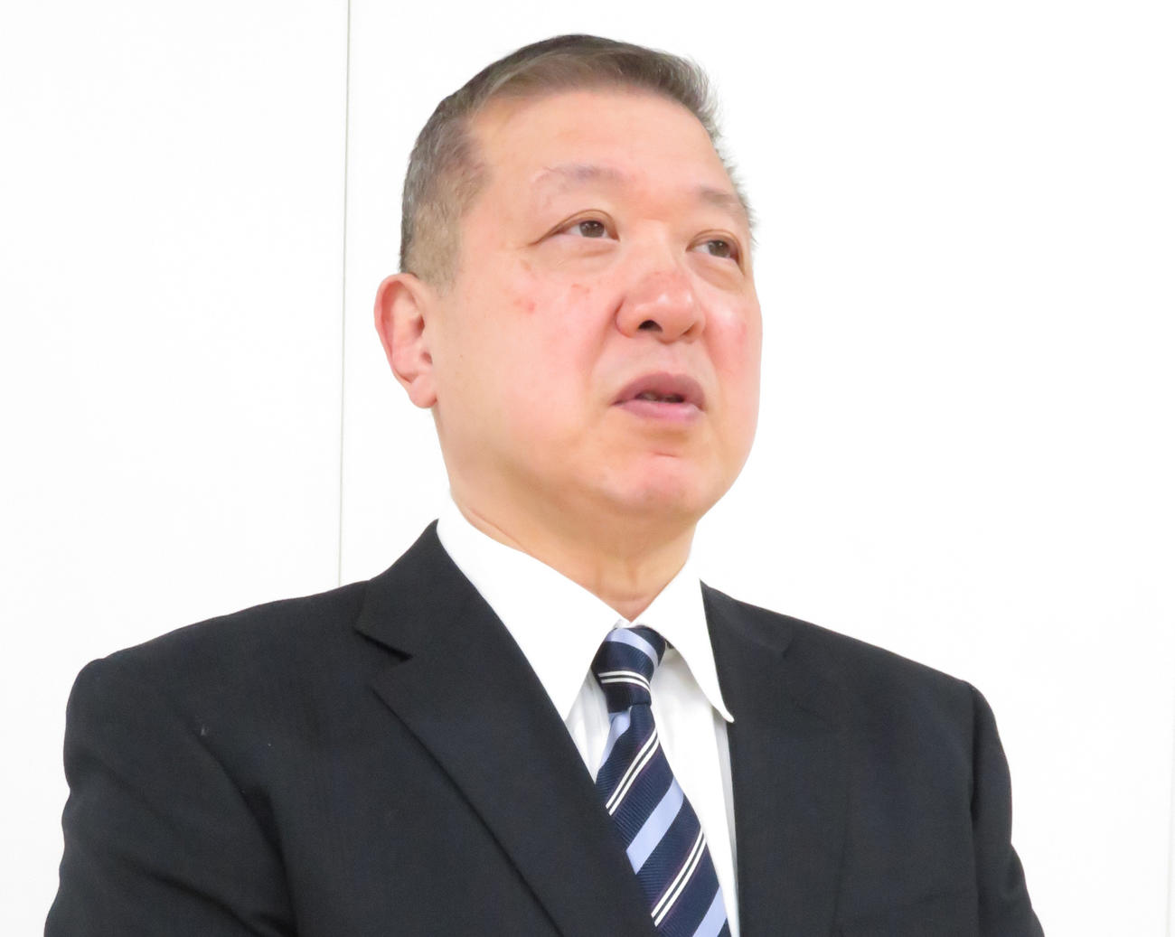 丸山城志郎について語る朝飛大氏（撮影・峯岸佑樹）
