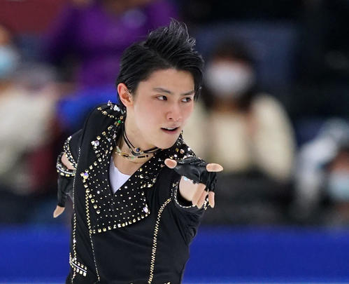 全日本フィギュアスケート選手権　男子SPで演技をする羽生（代表撮影）