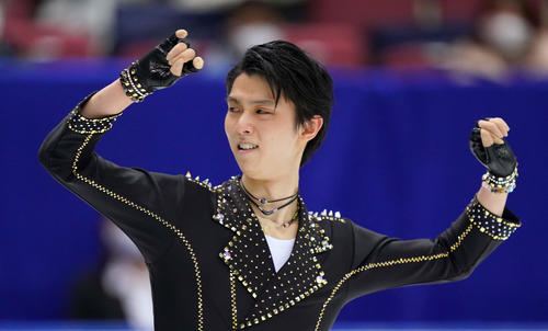 全日本フィギュアスケート選手権　男子SPで演技をする羽生（代表撮影）