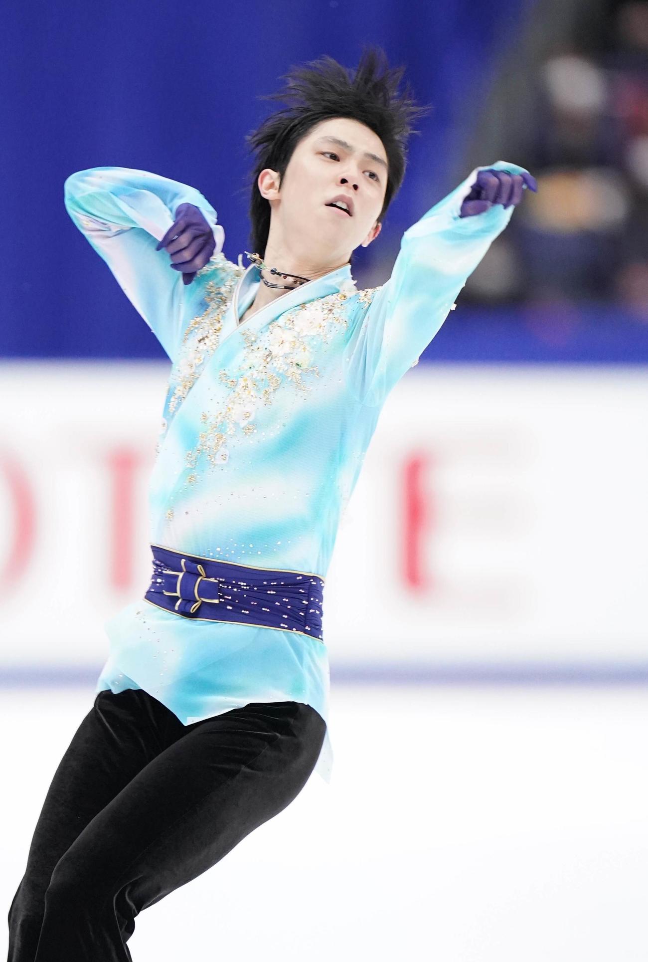 全日本フィギュアスケート選手権　男子フリーで演技をする羽生（代表撮影）
