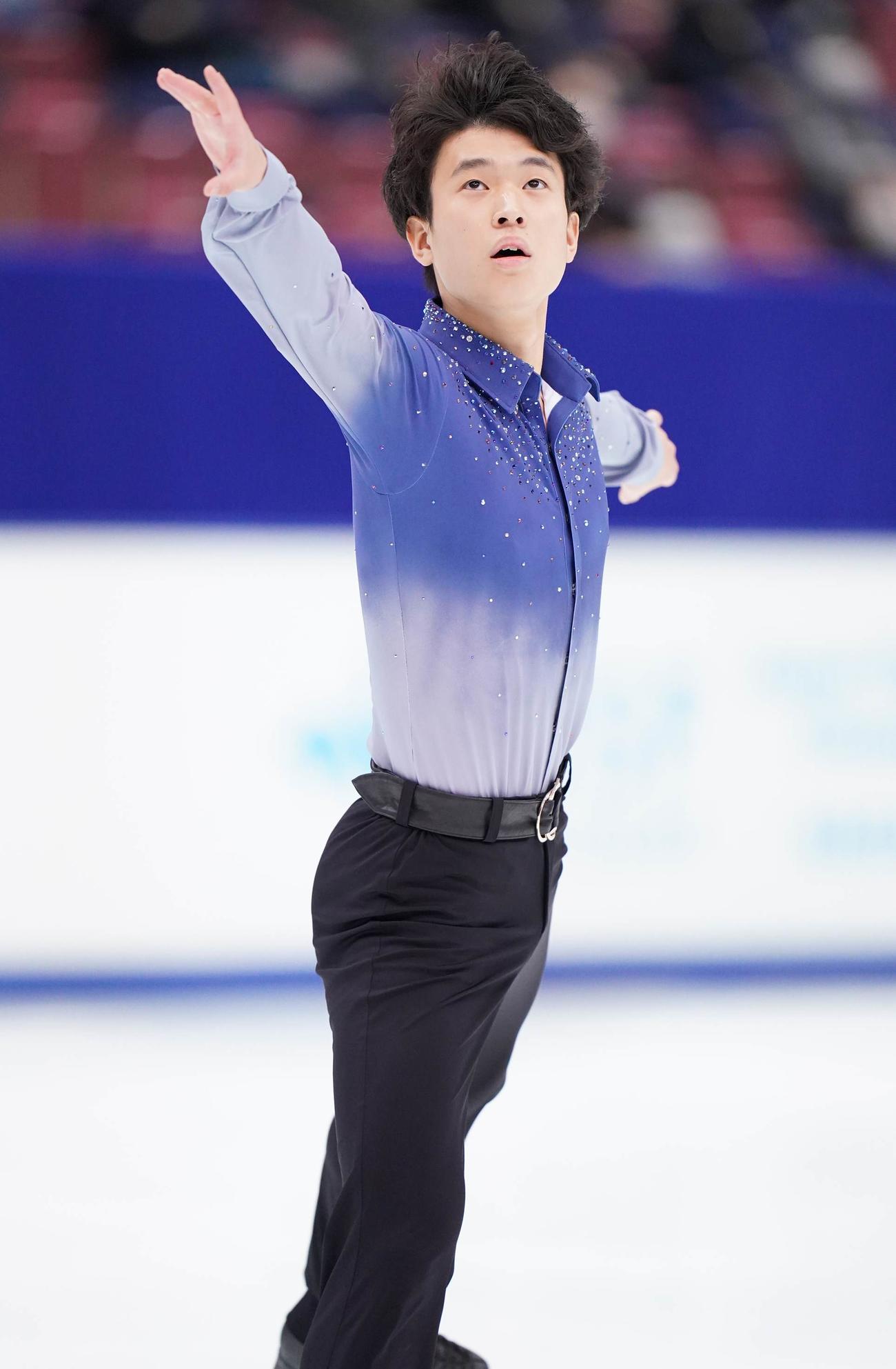 全日本フィギュアスケート選手権　男子SPで演技する本田ル（代表撮影）