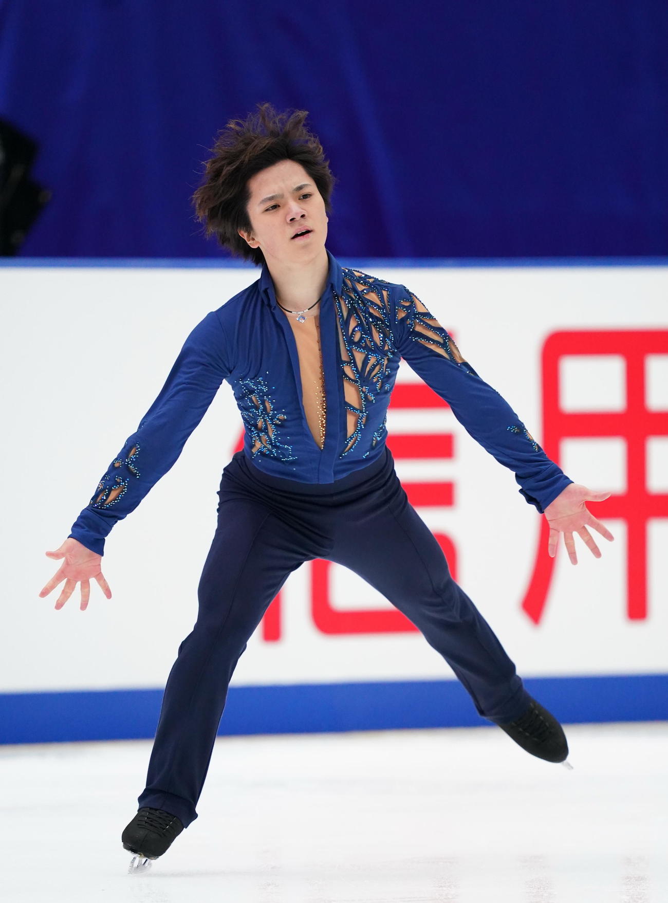 全日本フィギュアスケート選手権　男子フリーで演技をする宇野（代表撮影）