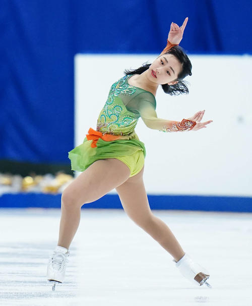 女子SPの演技をする山下（代表撮影）