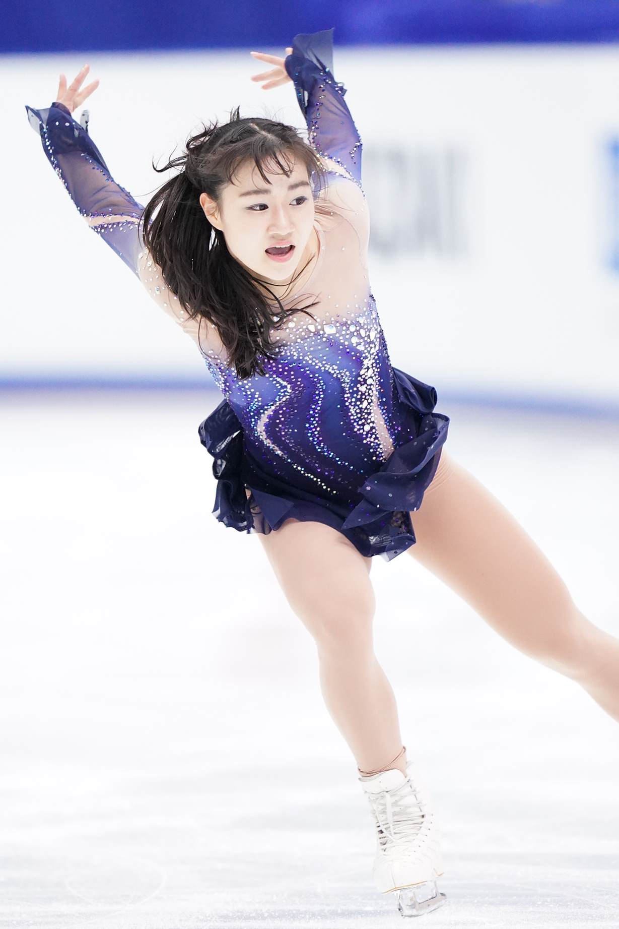 全日本選手権最終日　女子フリーで演技をする河辺（代表撮影）